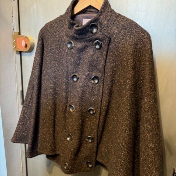 Retro Tweed Double Breasted Cape - Picture 9 of 16
